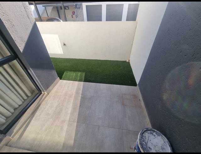 2 BEDROOM APARTMENT FOR SALE IN RYNFIELD